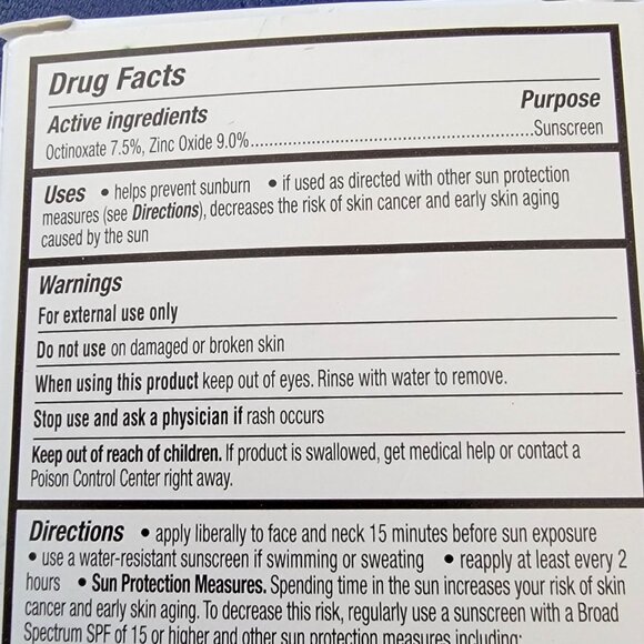 EltaMD UV Clear Broad Spectrum SPF 46 Face Sunscreen Exp 2028 NO Tint - Picture 4 of 8
